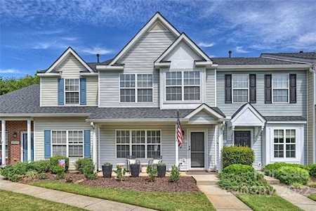 14143 Tranters Creek Ln Charlotte, NC 28273