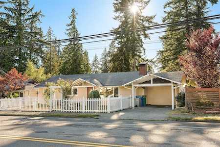 22504 56th Ave W Mountlake Terrace, WA 98043