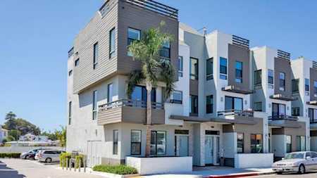 2585 State Street Carlsbad, CA 92008