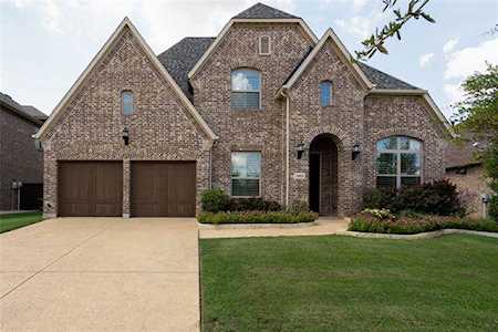 1009 Holston Hills Trail Roanoke, TX 76262