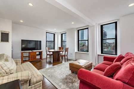 4 Charlesgate E #701 Boston, MA 02215
