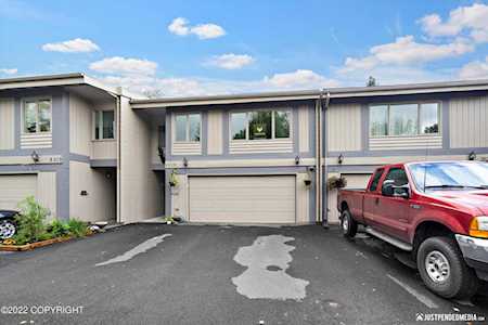 2019 Shepherdia Dr Anchorage, AK 99508