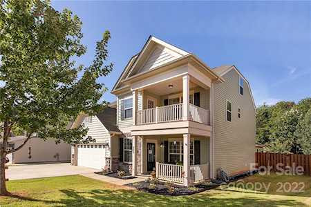222 Almora Loop Mooresville, NC 28115