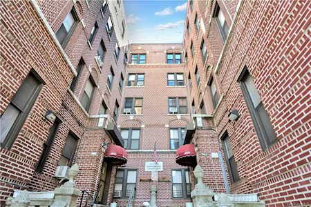 1976 Lafontaine Avenue #5A Bronx, NY 10457