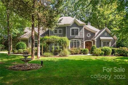 107 Falmouth Rd Mooresville, NC 28117