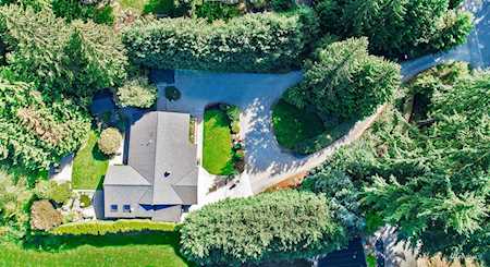 24972 SE 30th St Sammamish, WA 98075