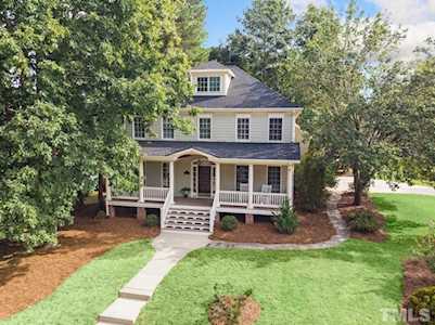 200 Magnolia Breeze Court Apex, NC 27502