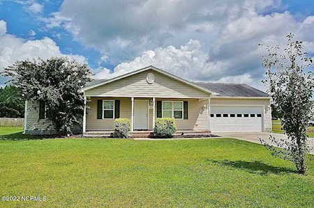 367 Hadley Collins Road Maysville, NC 28555