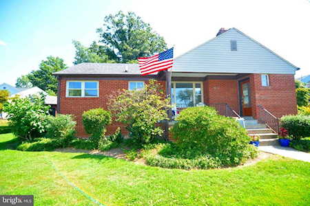 4917 Bangor Dr Kensington, MD 20895