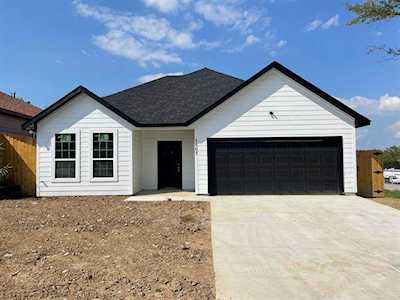 1503 E Mulkey Street Fort Worth, TX 76104