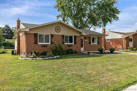 14939 Marsha St Livonia, MI 48154