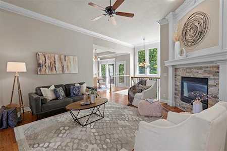 4933 Parkhill St Shawnee, KS 66216