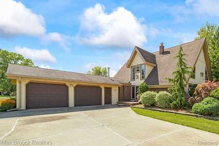 48850 Salt River Chesterfield, MI 48047