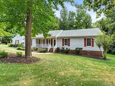 9031 Westone Rd Mechanicsville, VA 23116