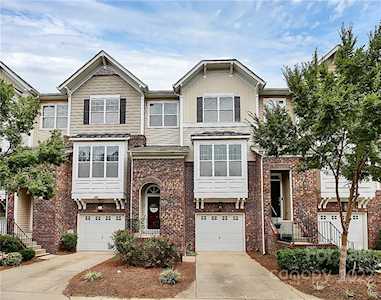 11206 Bridgewater Dr Huntersville, NC 28078