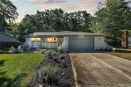 5336 Olde Saybrooke Rd Grand Blanc Twp, MI 48439