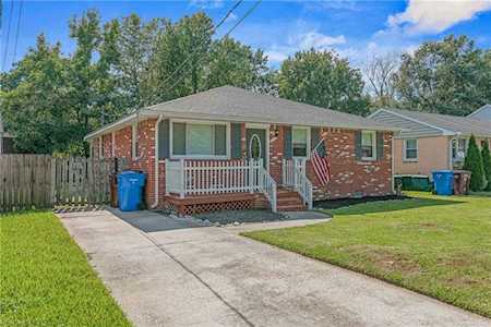 1725 Weber Ave Chesapeake, VA 23320