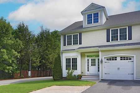 924 Central Ave #924 Needham, MA 02492