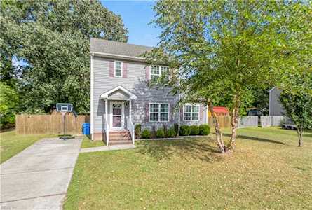 949 Poplar Ave Chesapeake, VA 23323