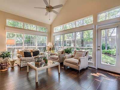 202 Ivy Glen Drive Grapevine, TX 76051