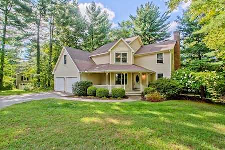 20 Old Farm Rd Palmer, MA 01069