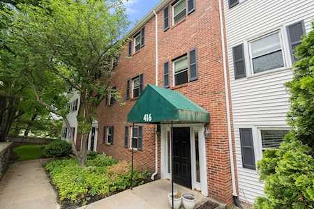 416 Grove St #A2 Newton, MA 02462
