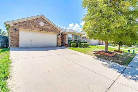 2708 Weslayan Drive Denton, TX 76210