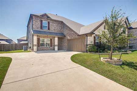 5824 Humber Lane Aubrey, TX 76227