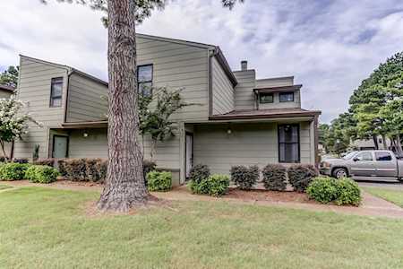 1917 Autobahn Dr Germantown, TN 38139