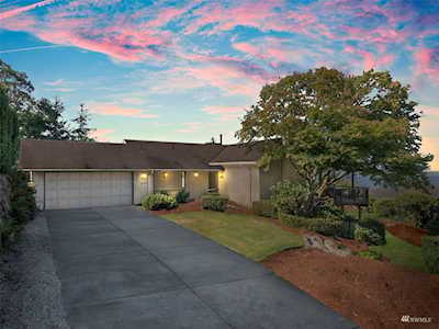 13709 Somerset Blvd SE Bellevue, WA 98006