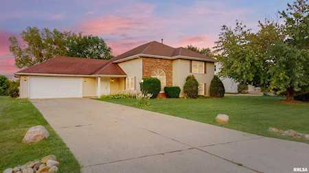 207 Warrior Way Germantown Hills, IL 61548