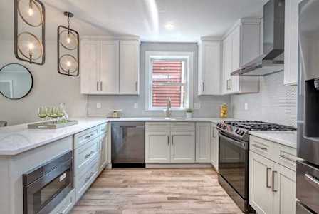 35 Leyden #8 Boston, MA 02128