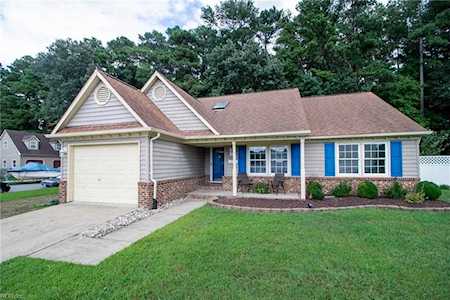 1432 New Mill Dr Chesapeake, VA 23322
