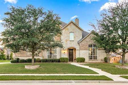 7811 Glen Hollow Lane Sachse, TX 75048