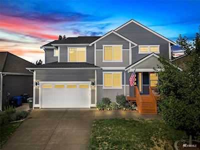8111 205th Ave E Bonney Lake, WA 98391