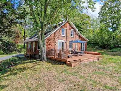 276 Old Kingston New Paltz, NY 12561