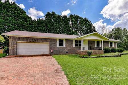 121 Crescent Place Ln Mooresville, NC 28117