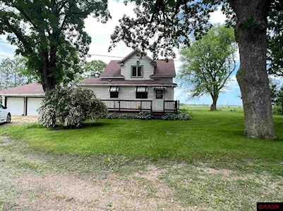 28989 780th Ave Clarks Grove, MN 56016
