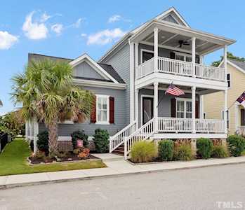 75 Oglethorpe Avenue Clayton, NC 27527