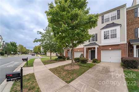 9721 Walkers Glen Dr NW Concord, NC 28027