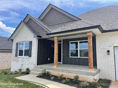 237 Williamsburg Dr Mt Washington, KY 40047