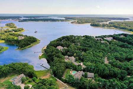 375 Baxters Neck Rd Barnstable, MA 02648
