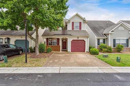 14 Marigold Ln Hampton, VA 23663
