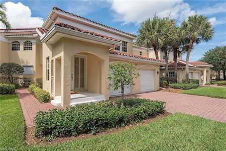 400 Lambiance Cir #4-202 Naples, FL 34108