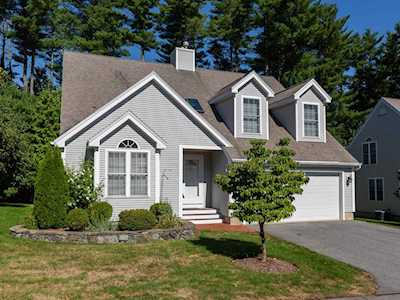 114 Hampton Meadows Hampton, NH 03842