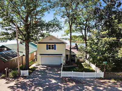 8679 E Wesley Lane North Webster, IN 46555