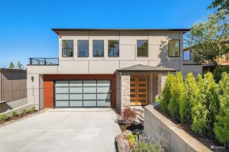 15899 SE 44th Ln Bellevue, WA 98006