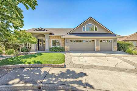 1085 Oak Grove Ct Eagle Point, OR 97524