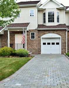 15 Silverleaf Ct Riverdale Boro, NJ 07457