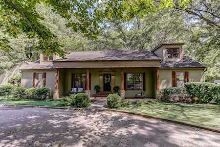 3536 Crestwyn Dr Germantown, TN 38138